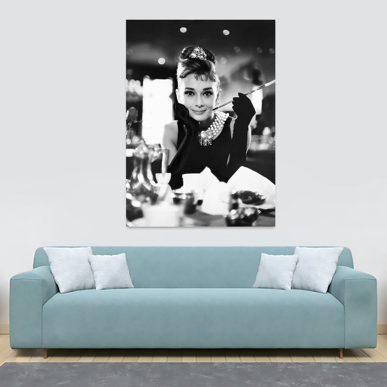 Audrey Hepburn - Breakfast at Tiffany's - Restaurant - Canvas Wall Art Framed Print - Various Sizes
