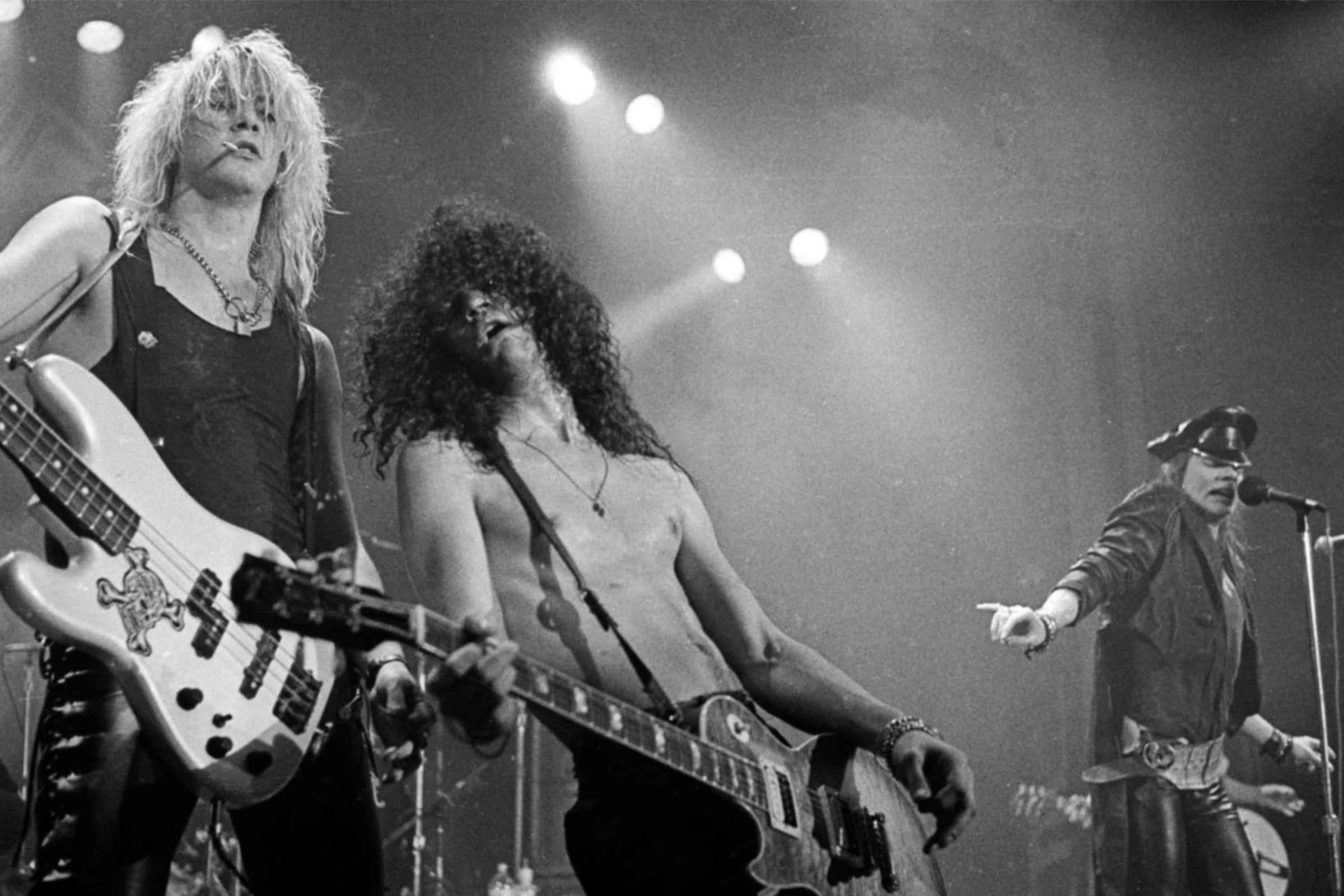 GUNS N ROSES - Slash - Duff  - Axl - Live - Canvas Wall Art Print - Various Sizes