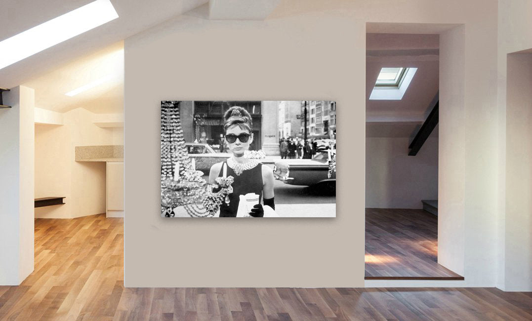 Audrey Hepburn - Breakfast at Tiffany's - Canvas Wall Art Framed Print - Various Sizes