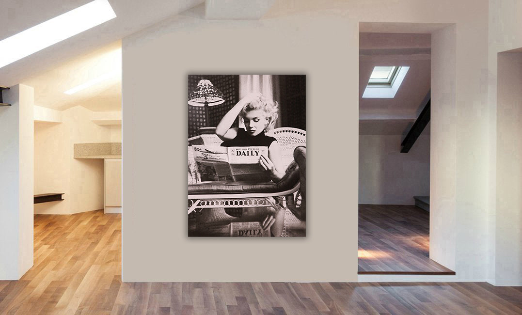 Marilyn Monroe Reading Newspaper - Canvas Wall Art Framed Print - Various Sizes