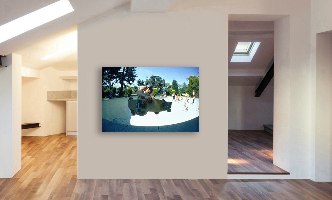 Dani Alva - Dogtown and Z Boys Skateboarding in Colour - Canvas Wall Art Framed Print - Various Sizes