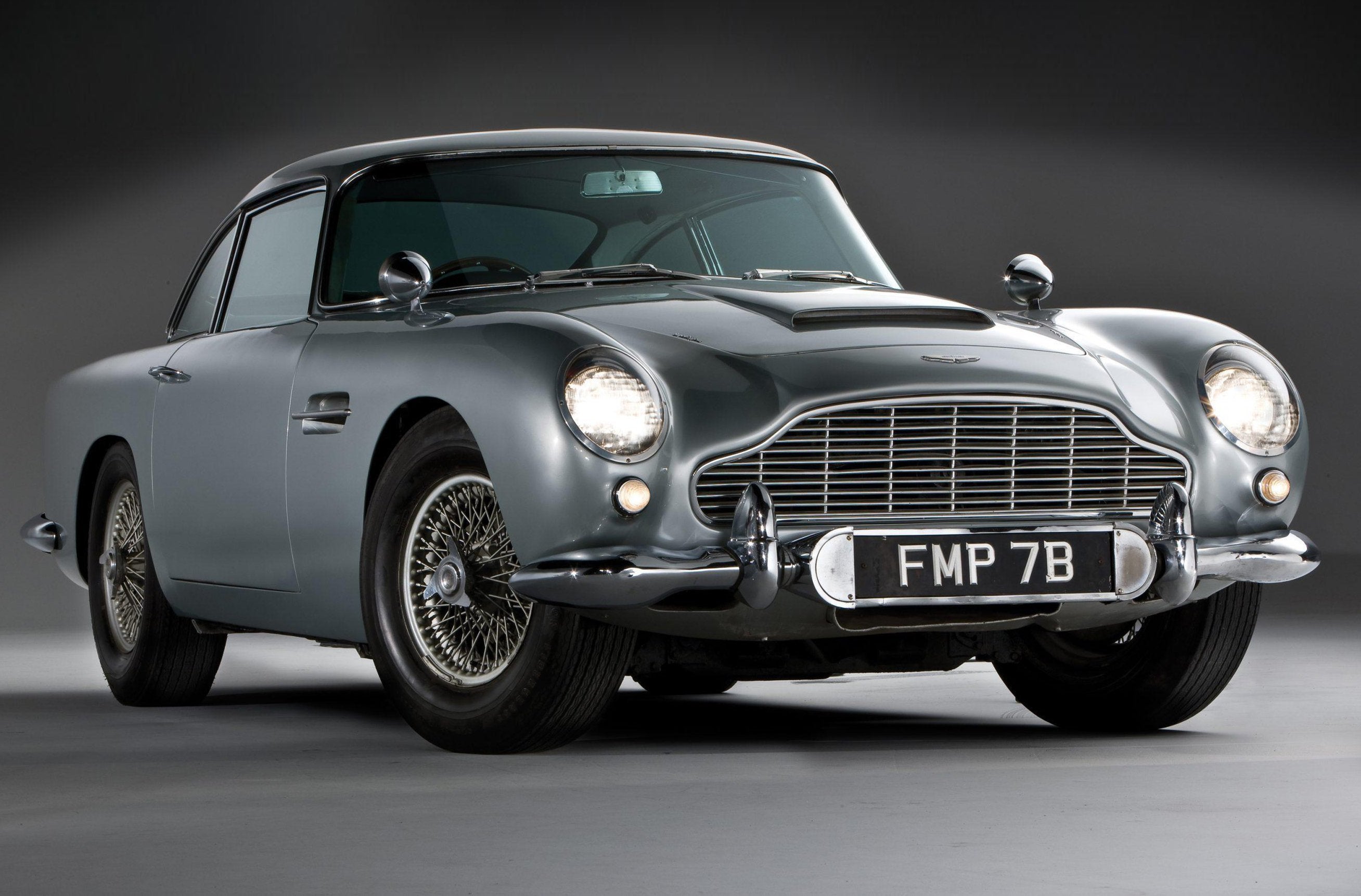 Aston Martin DB5 - James Bond - Canvas Wall Art Print - Various Sizes